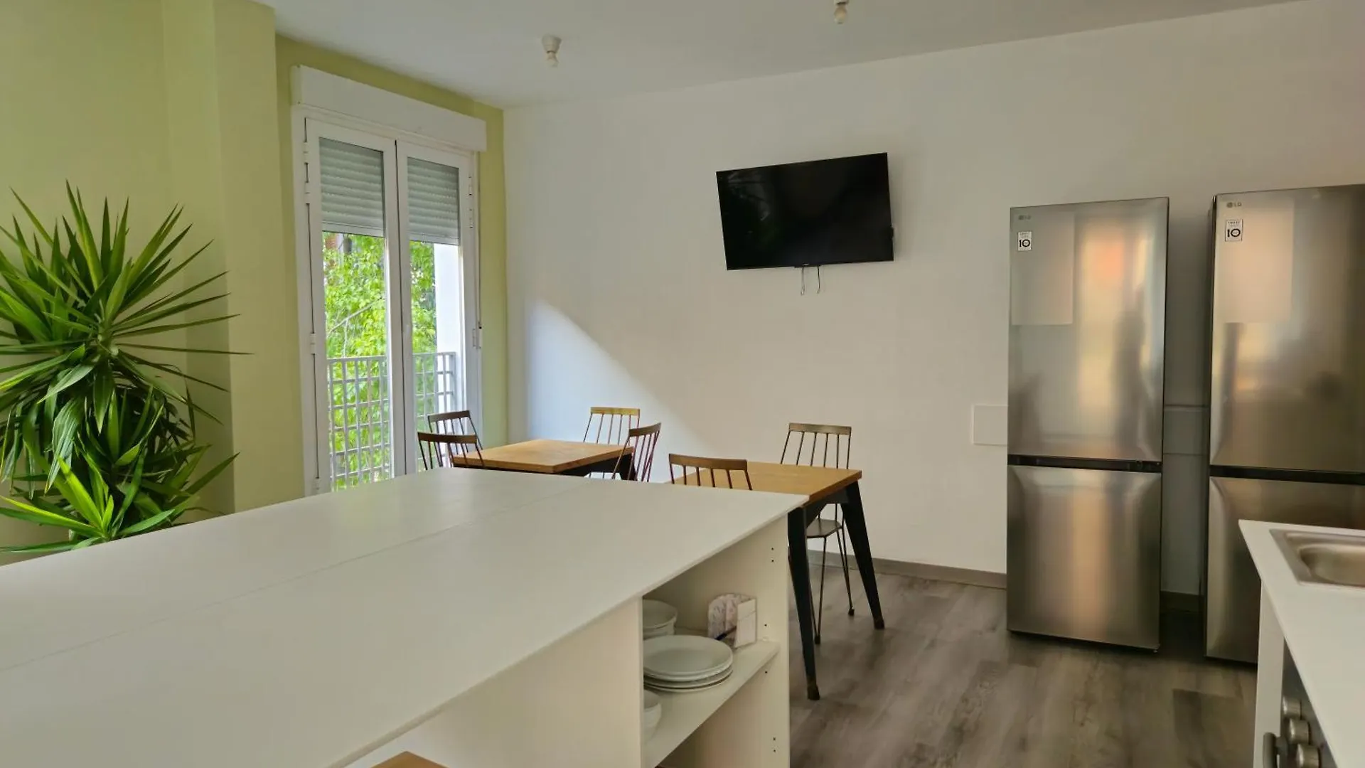 Heylola! Hostel Barcelona Spain