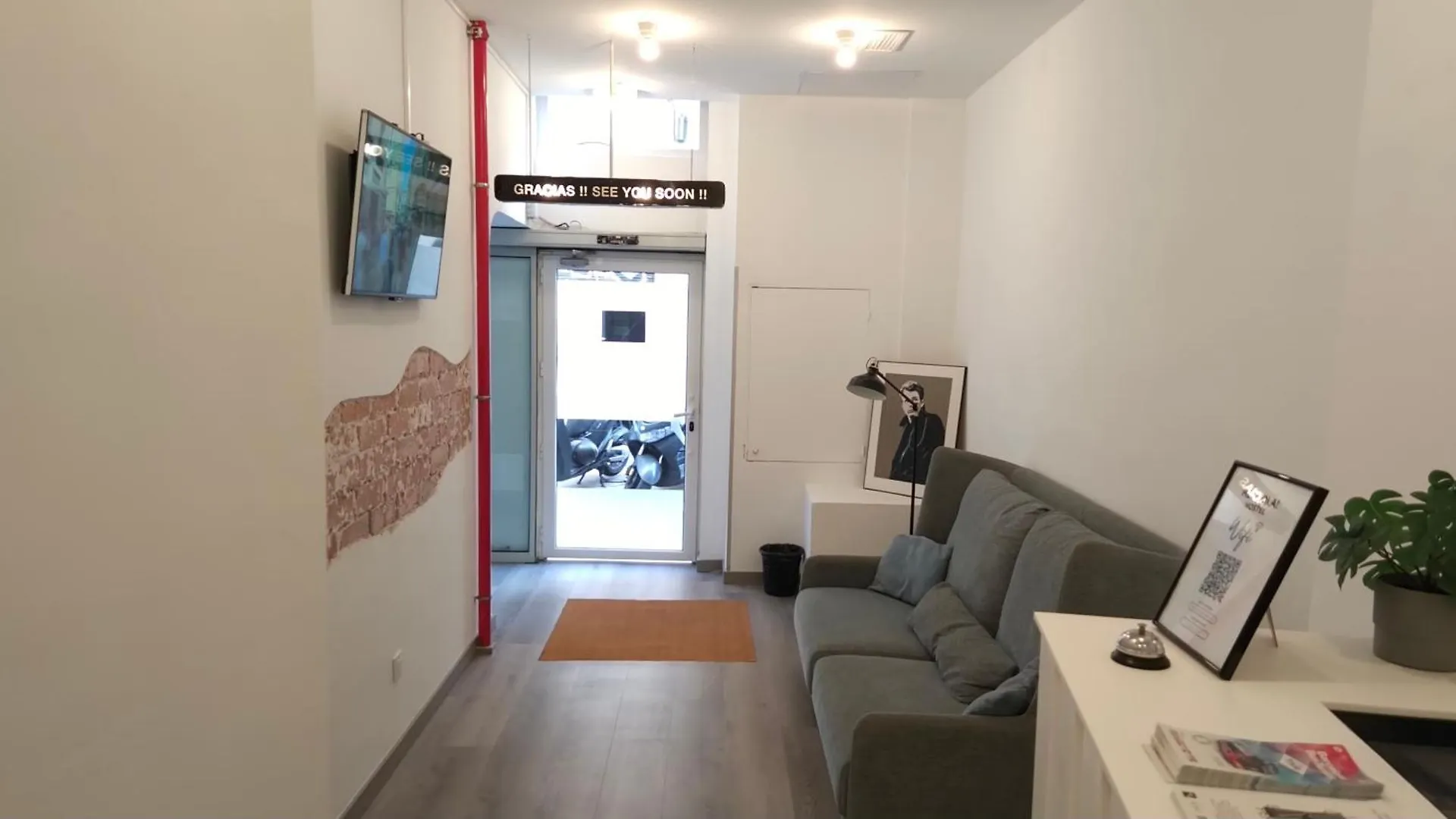 Heylola! Hostel Barcelona Spain